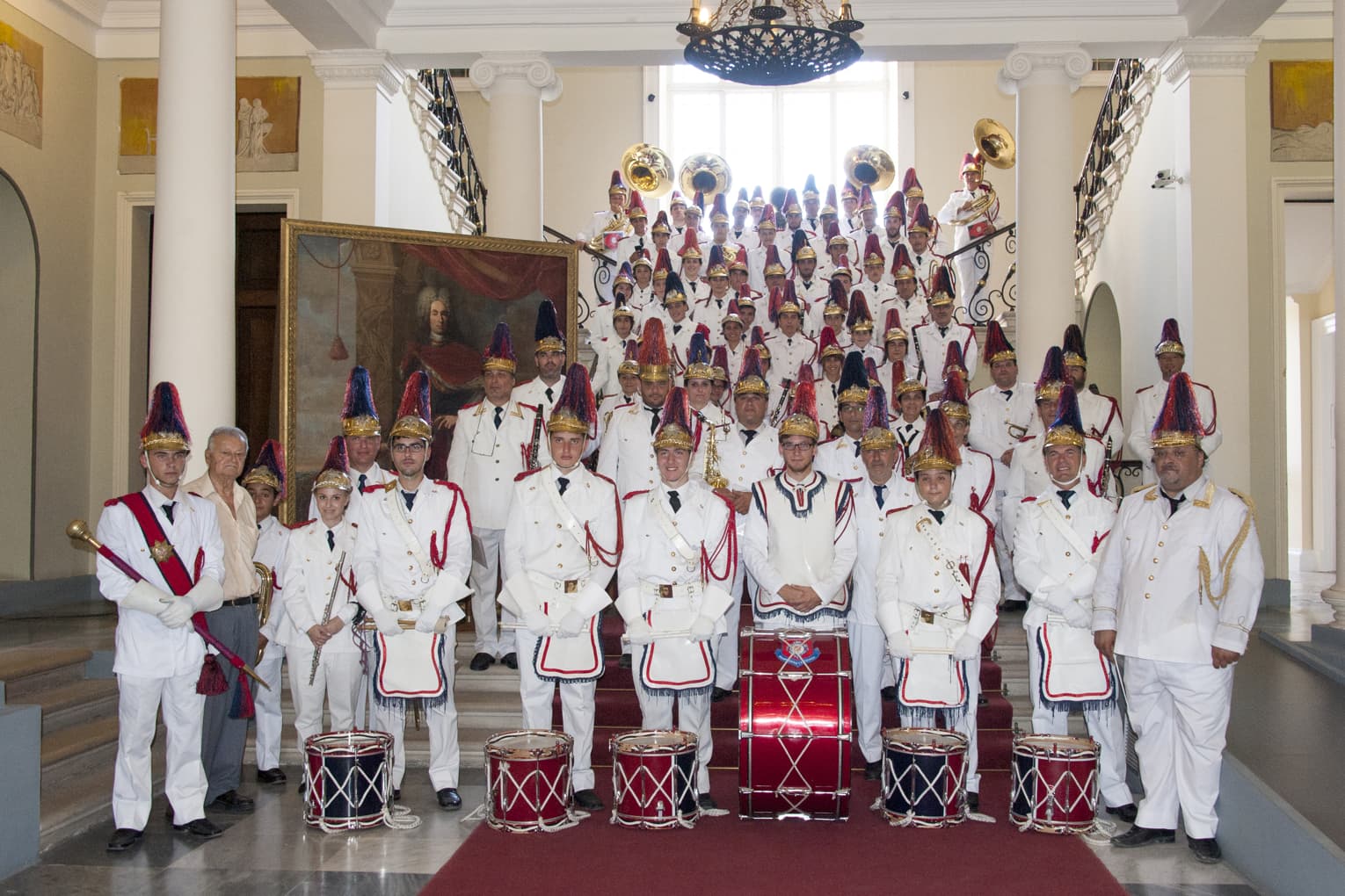 ΦΙΛΑΡΜΟΝΙΚΗ «ΟΜΟΝΟΙΑ»
